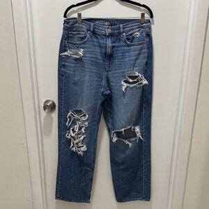 American Eagle Super High Rise Baggy Straight Jeans Size 10 Distressed